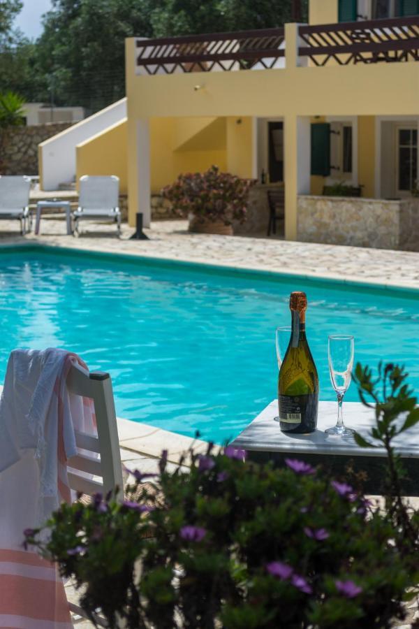 Villa Elaia Suites & Apartments No.1 Gaios Exterior foto
